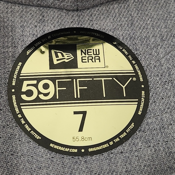 New Era NBA Chicago Bulls Metal Badge 59FIFTY Fitted Cap Gray 7 55.8cm EUC - Picture 6 of 10